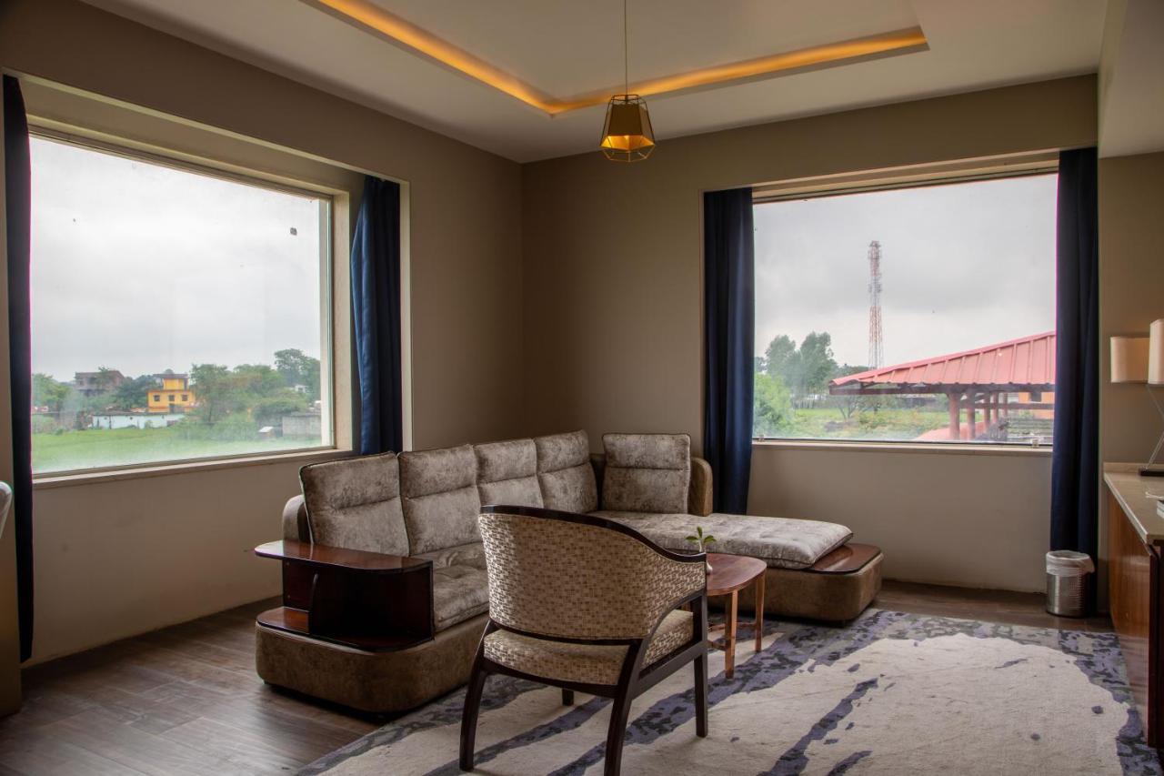 Pawan Palace, Lumbini Ngoại thất bức ảnh